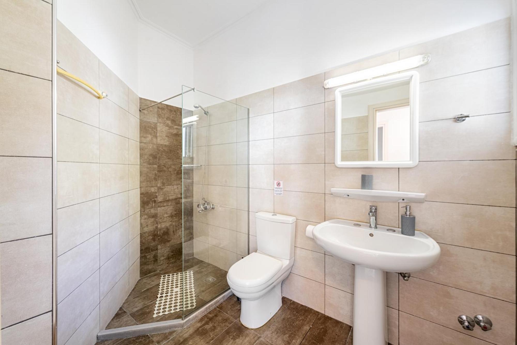 Lazaros Apartments Гувия Екстериор снимка
